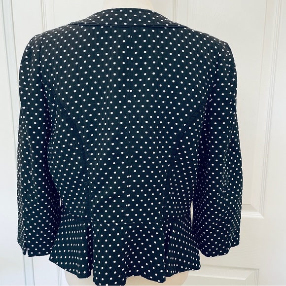 White and Black women’s blazer size 14 - Picture 2 of 9